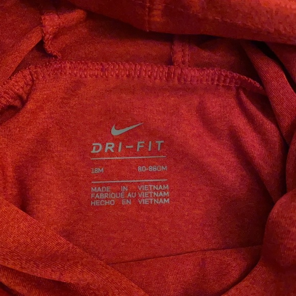 Nike outfit thin Dri-Fit shirt with hood & matching pants - Picture 4 of 8